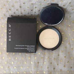 Becca Shimmering Skin Perfector in Moonstone